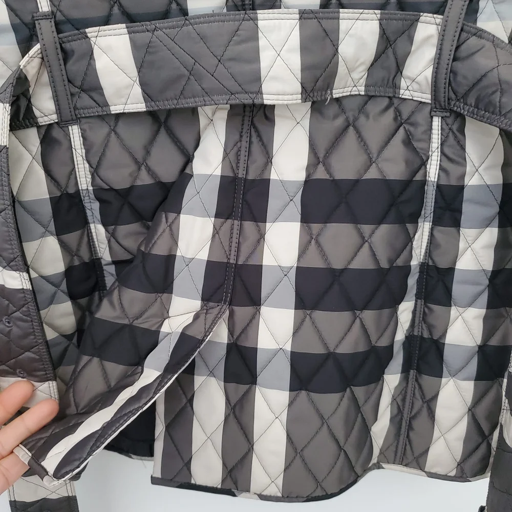 Burberry Barcroft Beat Check Quilted Belted Jacket - Picture 6 of 15